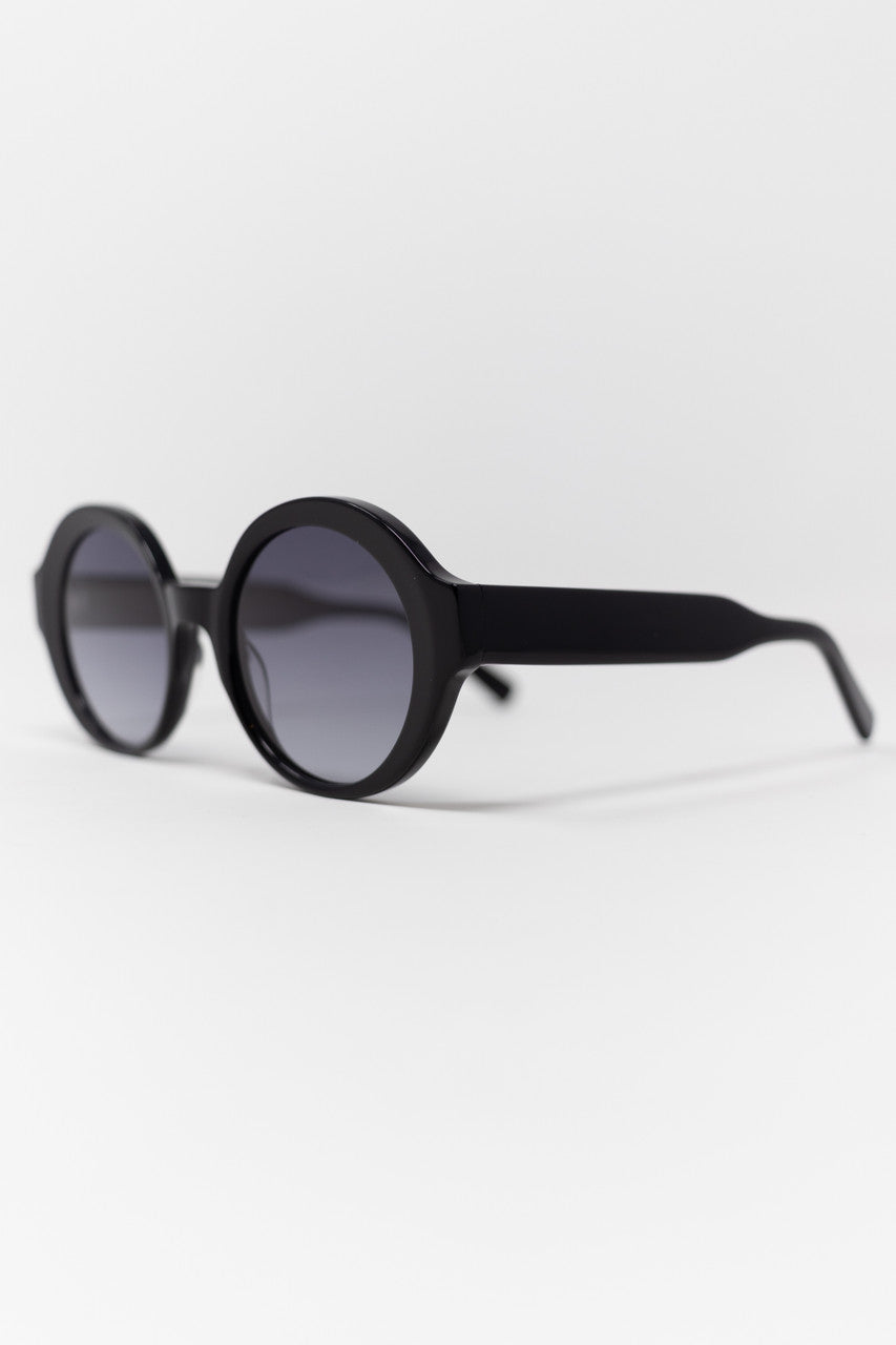 Capri Circular Acetate Sunglasses in Black