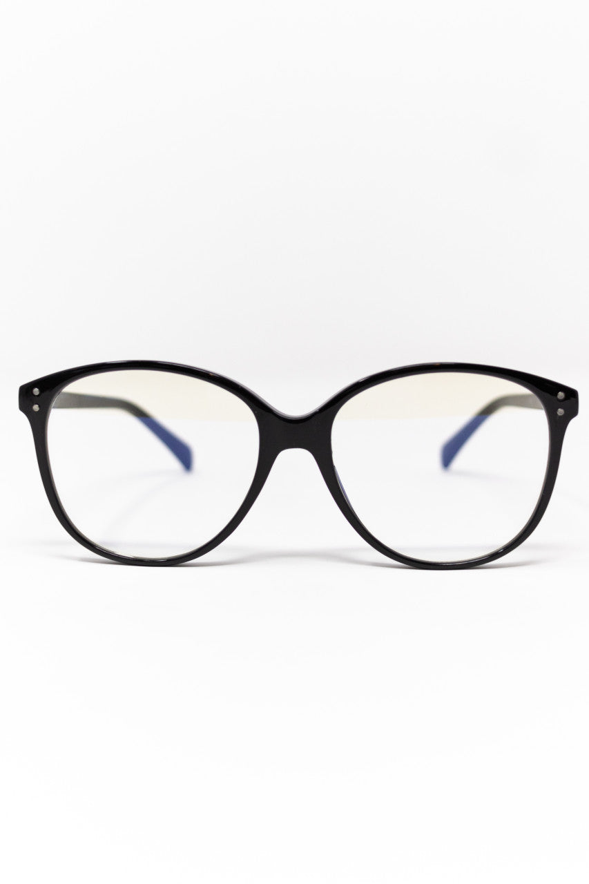Blue light glasses are designed to filter out damaging blue toned light, emitted from most digital devices driving our lives on the daily. These glasses assist with increased melatonin production, reduced eye fatigue and have a stylish, minimal frame that pairs well with any outfit.


