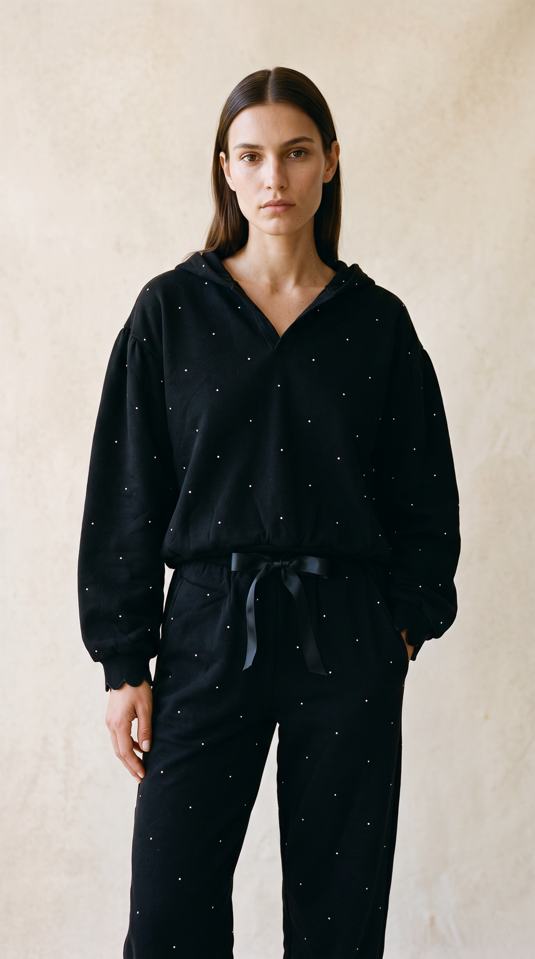 Noemie - Printed Fleece Hoodie In Black Dots