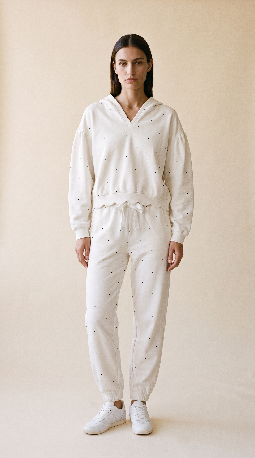 Noemie - Printed Fleece Hoodie In White Dots