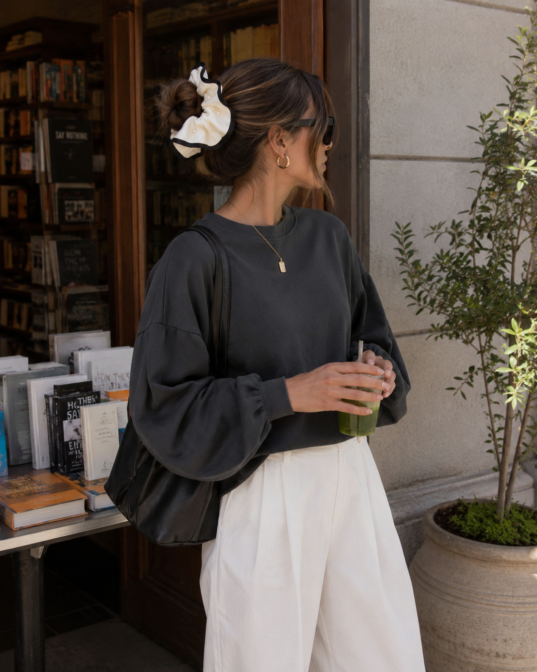 Pearl Edge Scrunchie Ivory/Black