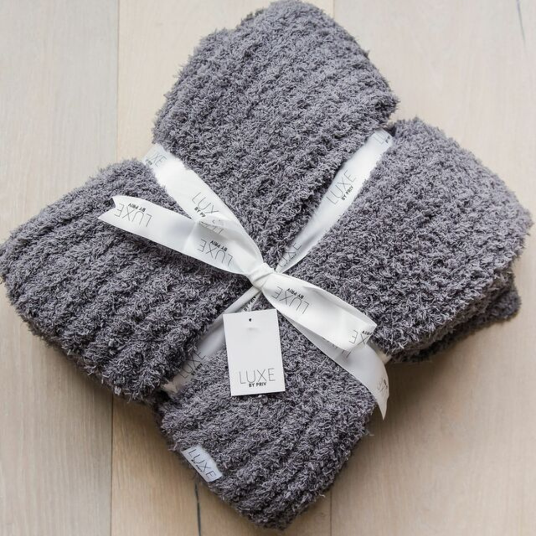 Luxe Heavyweight Blanket in Charcoal Grey