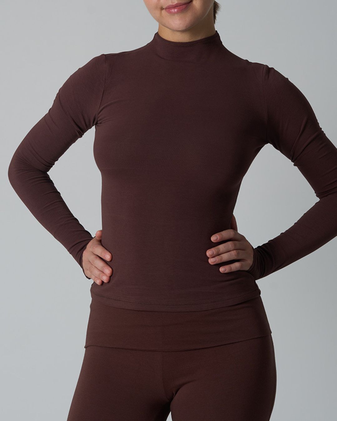 FORM Mockneck Long Sleeve Espresso