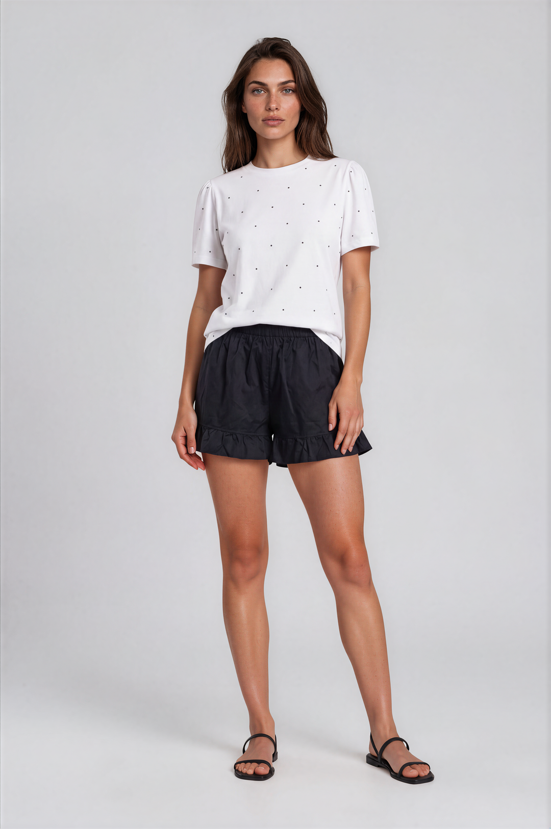Harper Tee – Polka Dot Everyday T-Shirt White Polka Dots