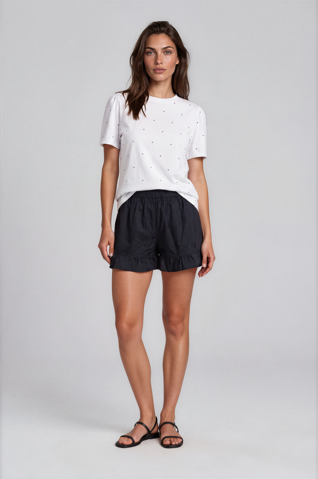 Harper Tee – Polka Dot Everyday T-Shirt White Polka Dots