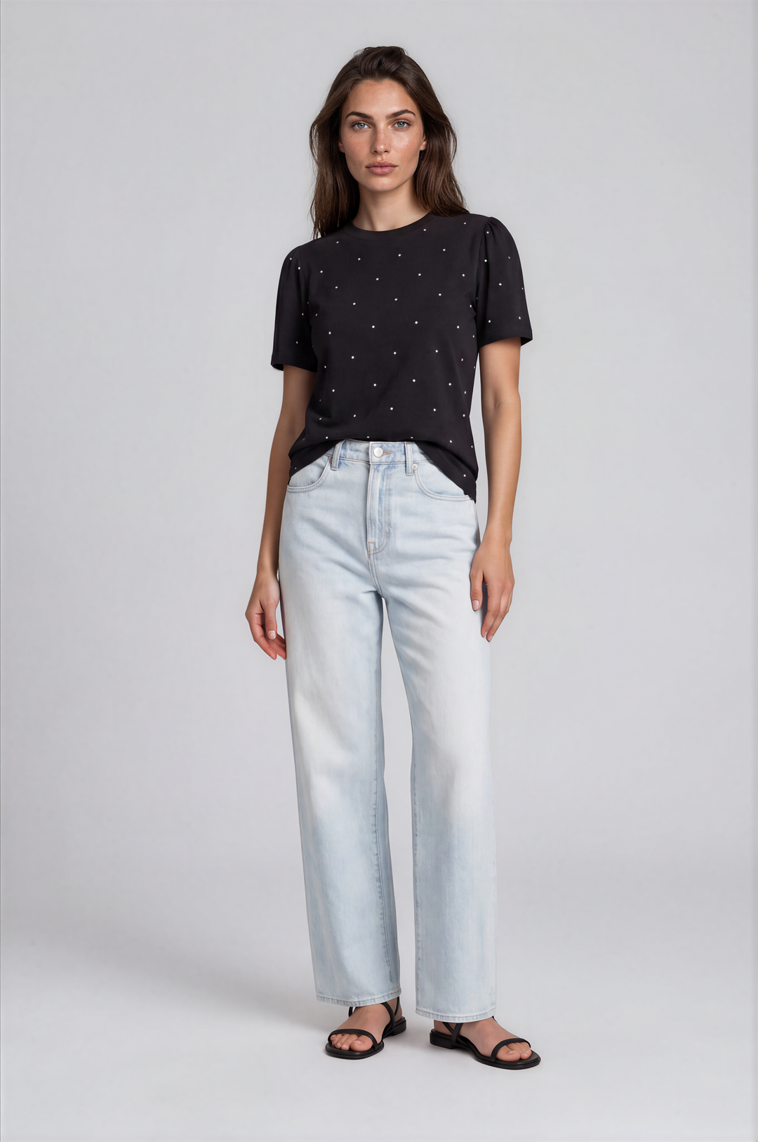 Harper – Polka Dot Everyday T-Shirt In Black Polka dots