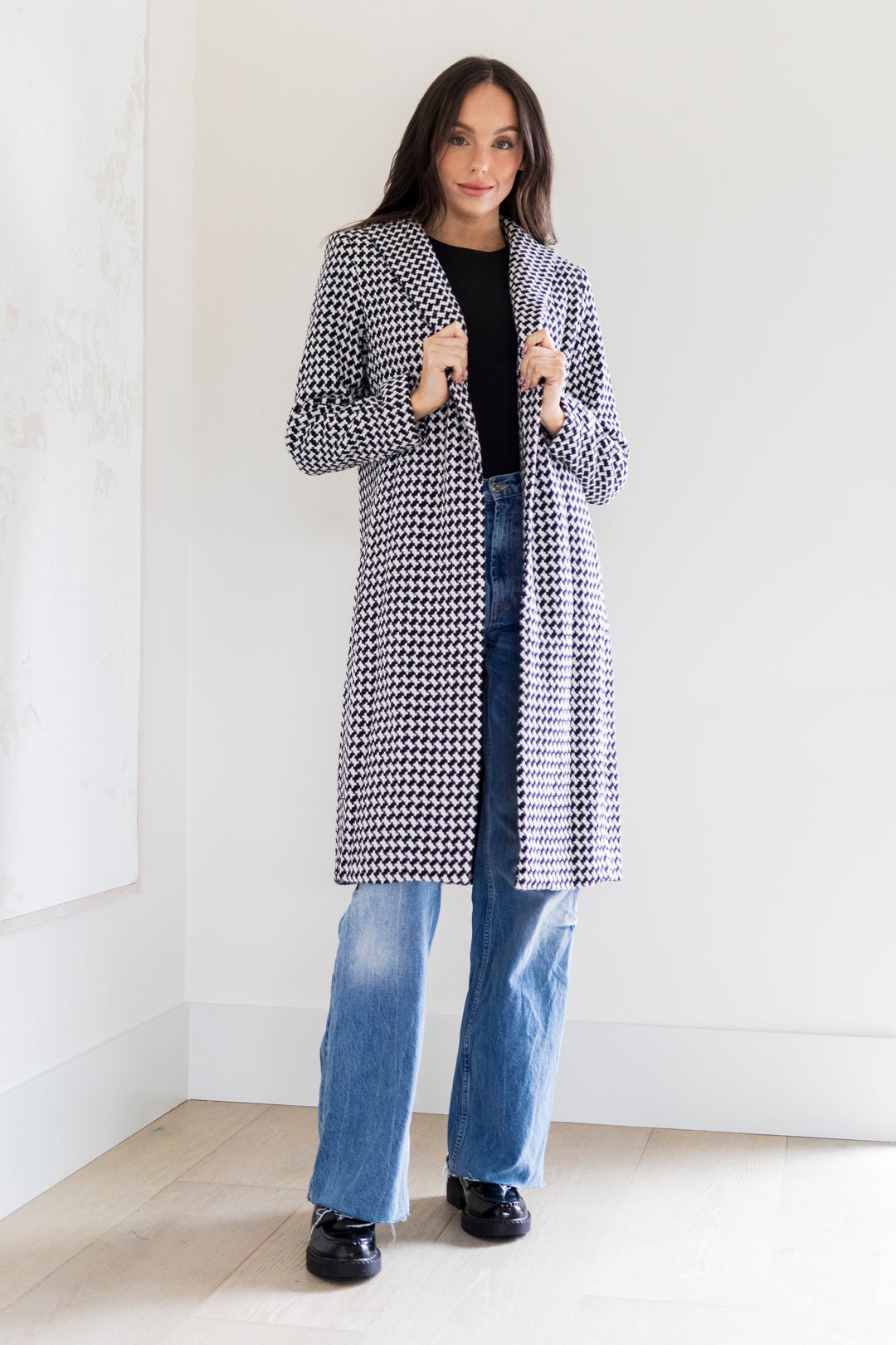 Lily Full Body Collared Coat in Houndstooth