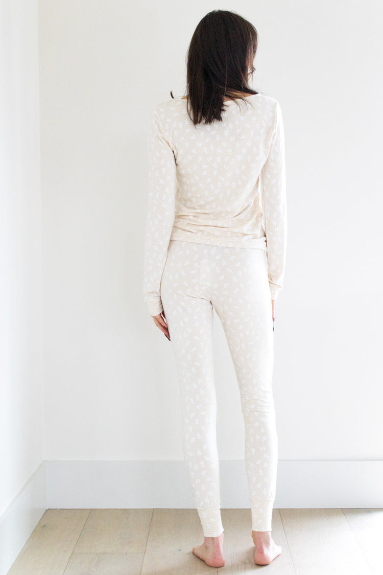 Our best-selling style in our sleepwear apparel collection, the Wildest Dreams Sleep Set is made from our luxurious and comfortable signature sleep fabric. We're keeping it classic with this neutral colour-tone.  The set features a long sleeve boxy pullover crew and tapered ankle length pant with an elasticated cinch waist with an oat print finish.

