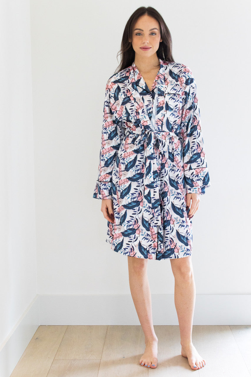 Our silken sleep line features ultra-light, breathable fabric with a unique leaf pattern. The classic sleep robe is the perfect cover-up for a relaxing morning or evening. Pair with our silken sleep shirt or sleep set. 
