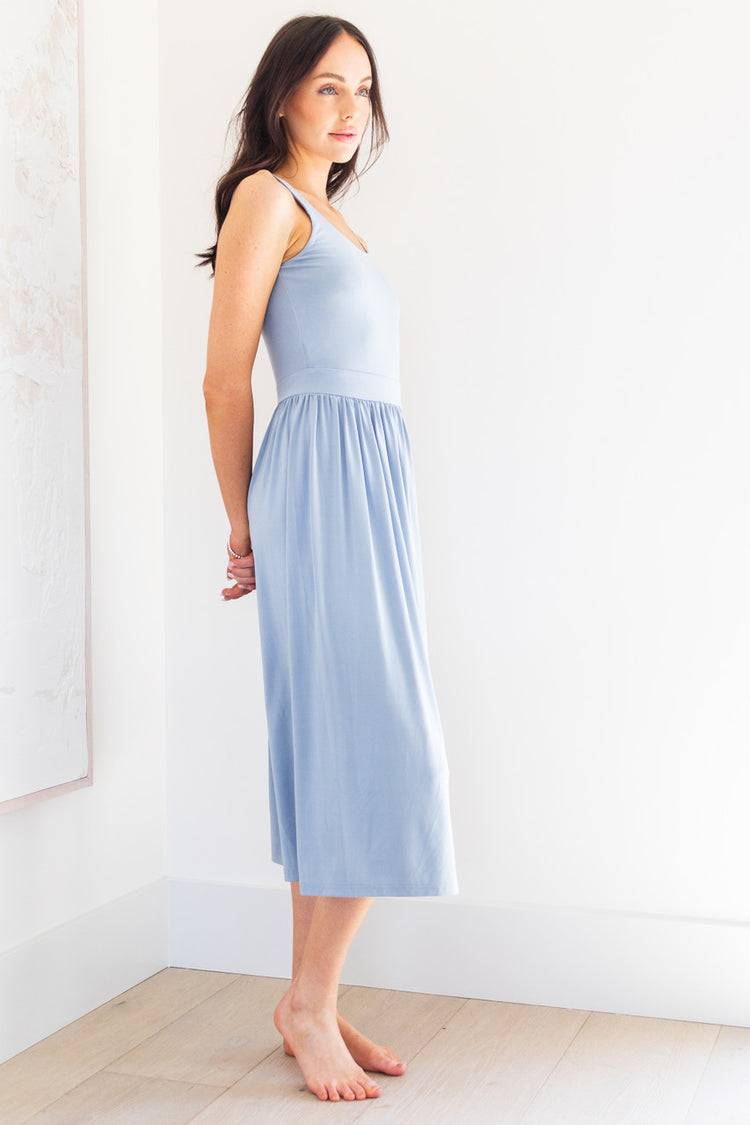 The Penelope Dress in French Blue, is a signature piece of the Fraiche X PRIV collection, designed exclusively with Tori Wesszer.. This simple yet stylish design is perfect for transitioning seamlessly from day to night, making it a versatile choice for any event.
Whether you're looking for a dress to wear to work, a special event, or a night out on the town, the Penelope Dress in French Blue has got you covered. Its timeless design, combined with its comfortable fit and beautiful color, make it a must-have