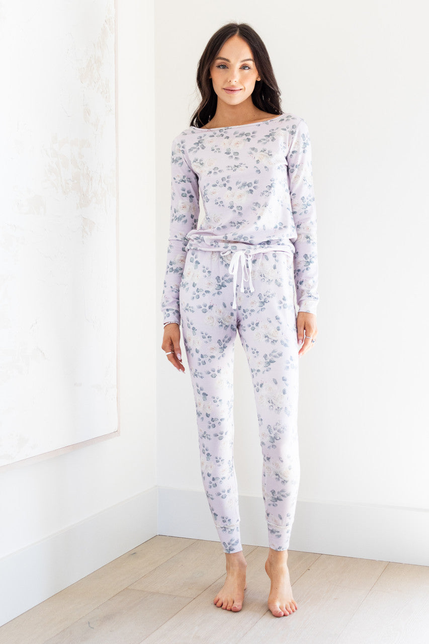 Our best-selling style in our sleepwear apparel collection, the Wildest Dreams Sleep Set is made from our luxurious and comfortable signature sleep fabric. We're bringing our gorgeous new white rose print to our fave set.  The set features a long sleeve boxy pullover crew and tapered ankle length pant with an elasticated cinch waist. 
