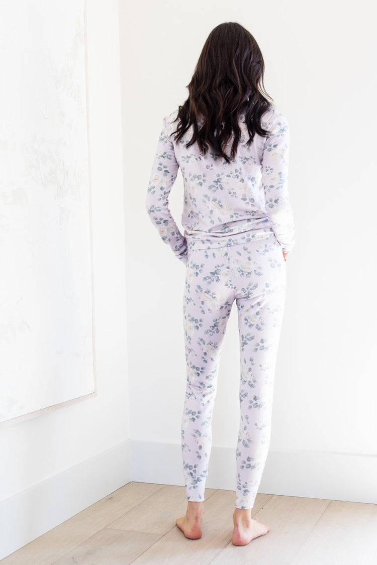 Our best-selling style in our sleepwear apparel collection, the Wildest Dreams Sleep Set is made from our luxurious and comfortable signature sleep fabric. We're bringing our gorgeous new white rose print to our fave set.  The set features a long sleeve boxy pullover crew and tapered ankle length pant with an elasticated cinch waist. 
