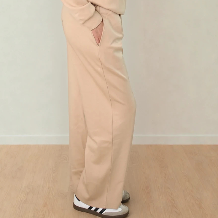 Adora LUXEflow Leg Pant Mocha Mousse