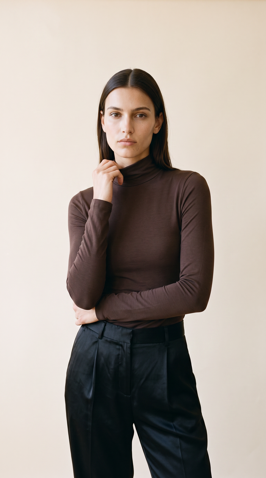 FORM Mockneck Long Sleeve Espresso