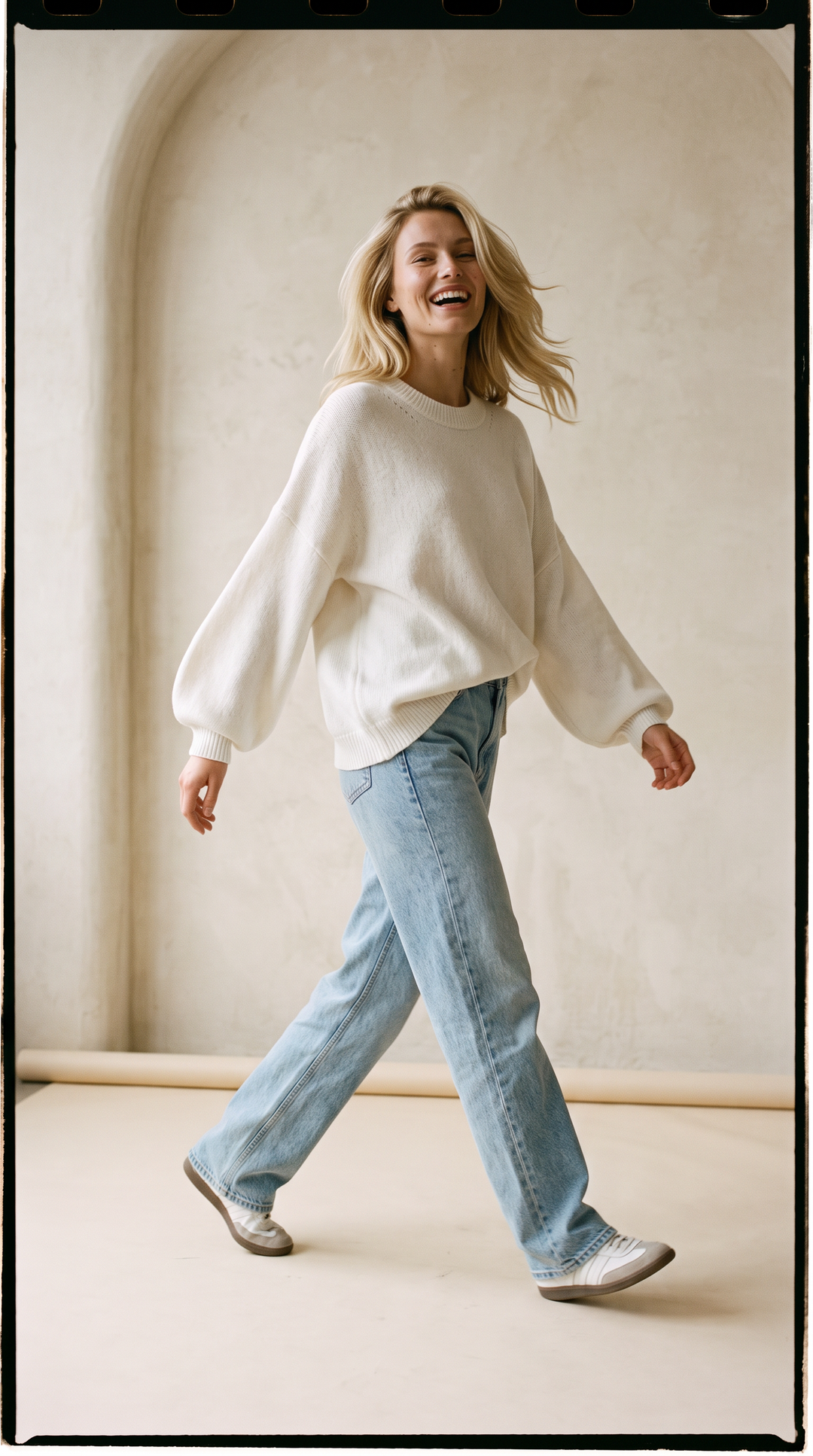 Veda knit sweater white – styled look – PRIV the Brand
