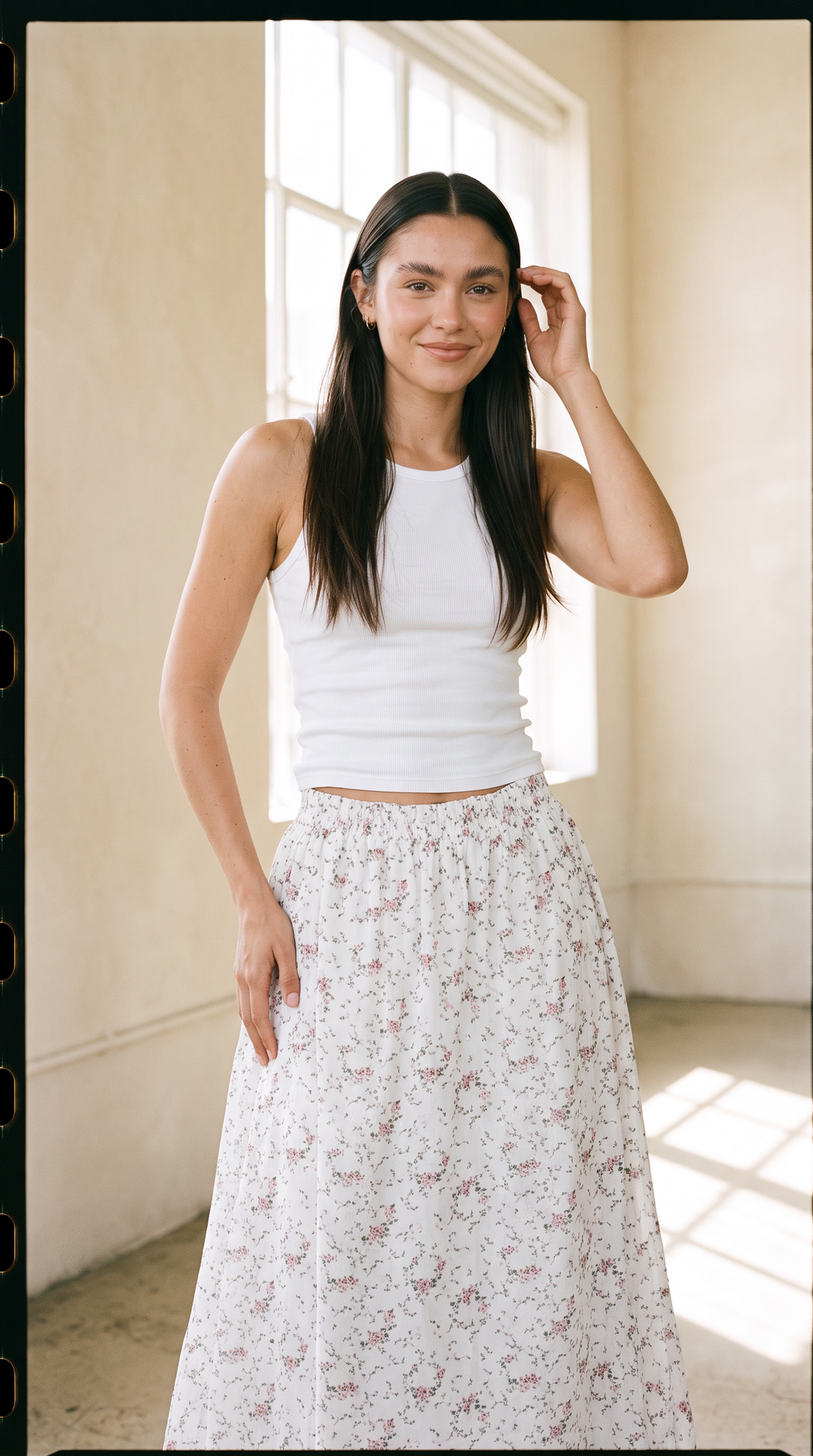 Chloe Skirt White Floral-Isabeyphotography-2