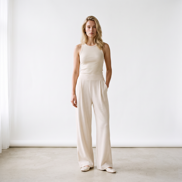 LUXEflow Elevated Trouser Sweatpant Ivory - bright studio 2