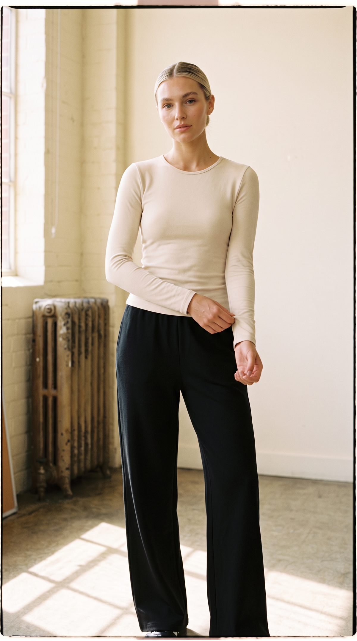 FORM Crew Long Sleeve Cream-Isabeyphotography-3