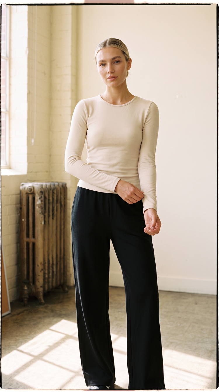 FORM Crew Long Sleeve Cream-Isabeyphotography-3