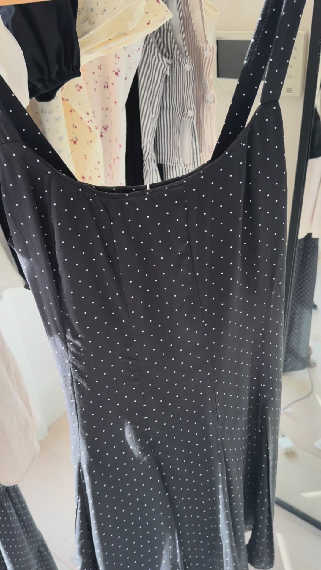 Nina – Dropped Waist Mini Cocktail Dress In Polkadots